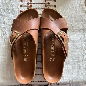 Siena Big Buckle Berks!